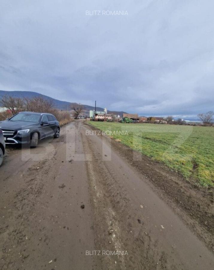 Teren de vanzare 1500 mp - intravilan Codlea - 30 euro mp - 10