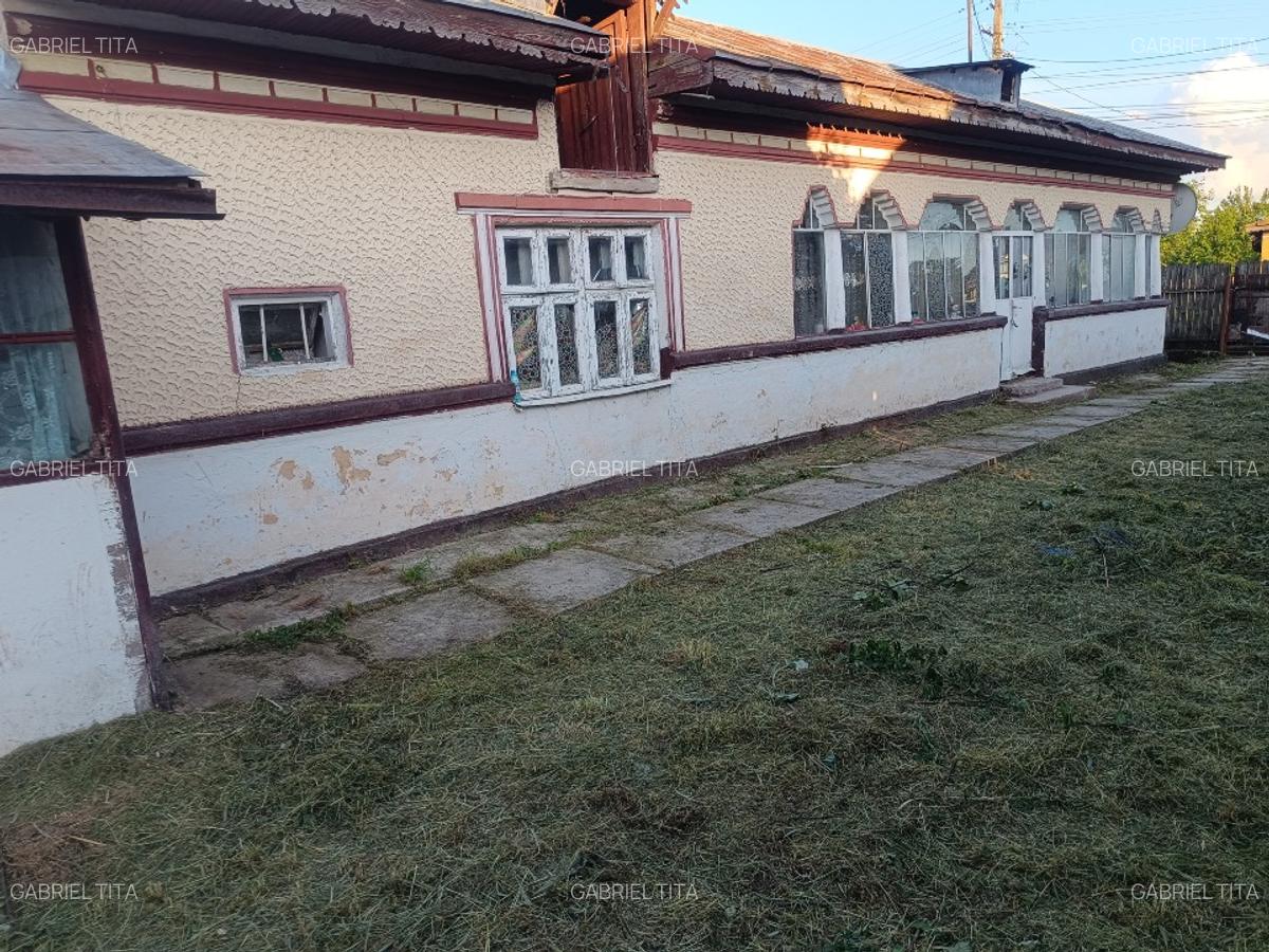 Casa Bătrânească Renovabila cu 1000 mp intravilan la 39km de București - 2