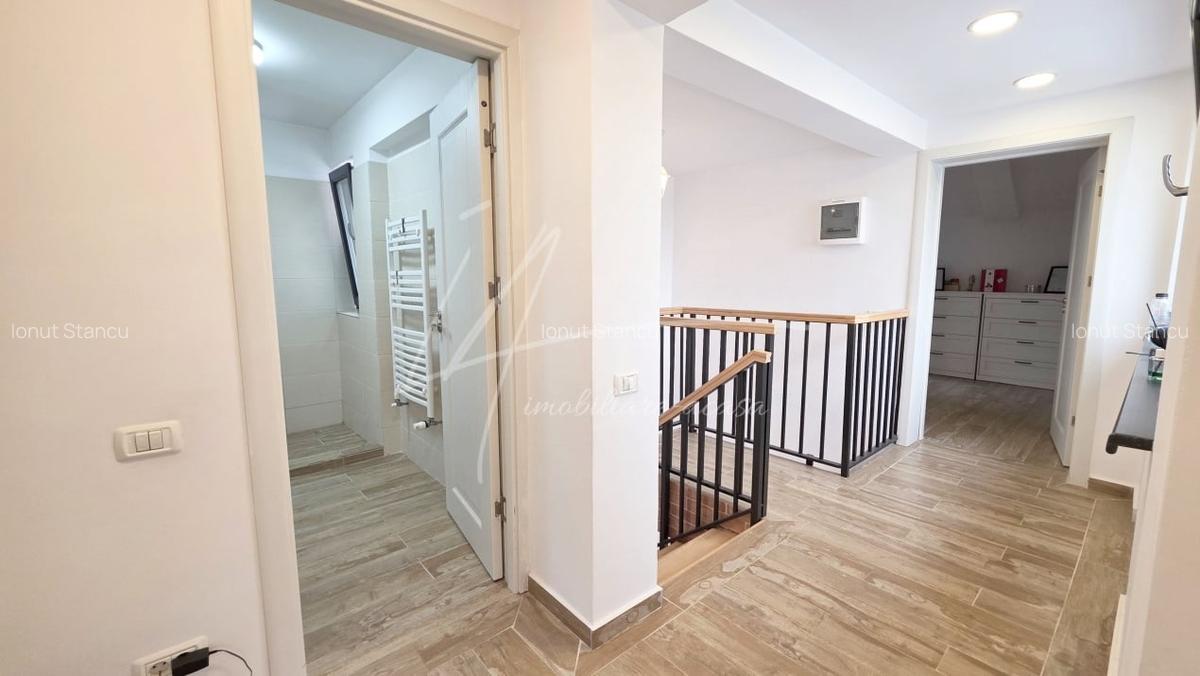 Vila eleganta cu arhitectura rafinata, in Cernica - 12