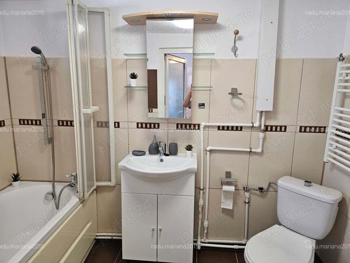 Garsoniera la curte la 10 minute de statia de metrou aparatorii partiei pentru o singura persoana ne - 1