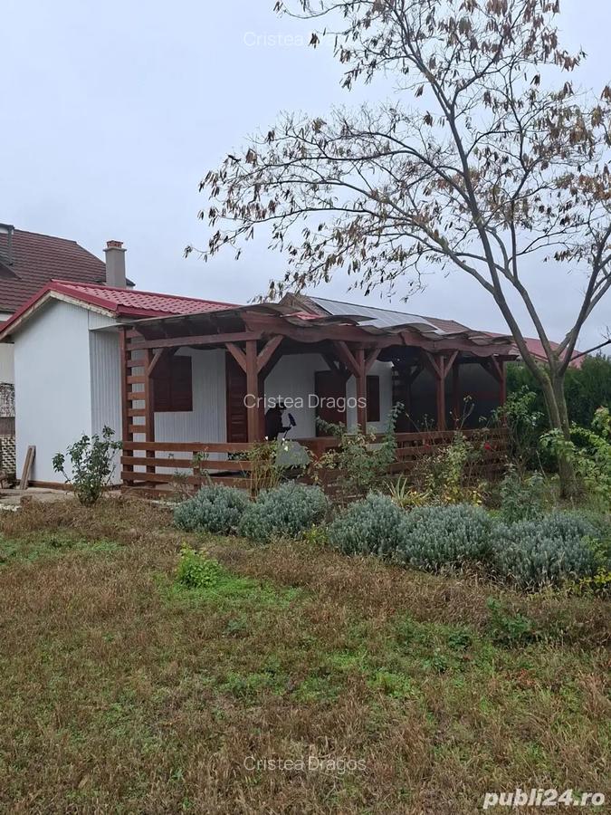 Mica proprietate cocheta cu teren generos ?i utilita?i complete - 2