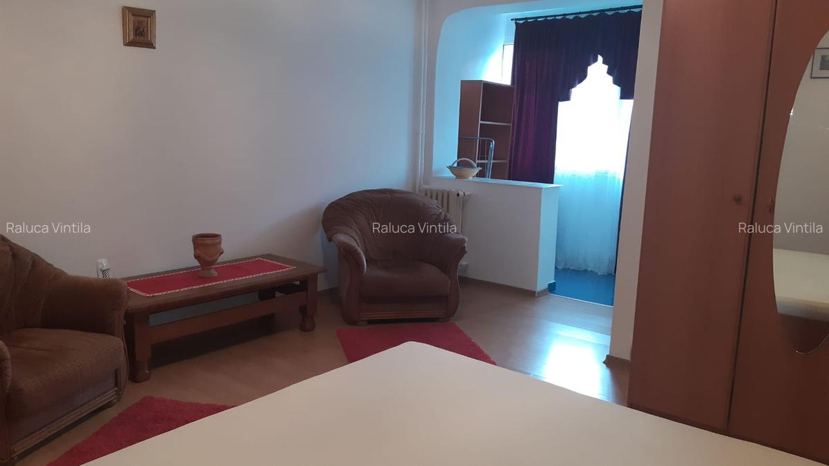 Inchiriere garsoniera metrou Dristor, renovata, 340euro - 2