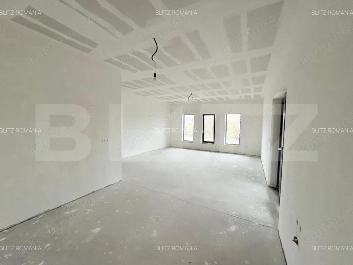 Casa de vanzare , 110 mp , teren 4,5 ari, zona Lazuri - 5