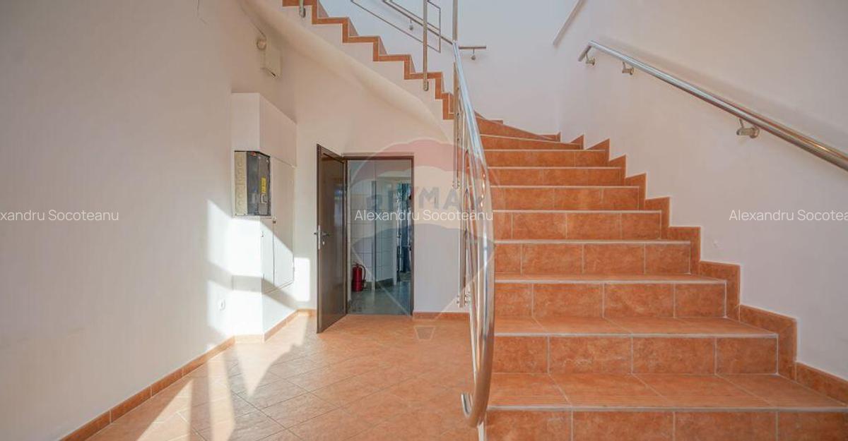 PIATA UNIRII 12BIS BRASOV | CLADIRE CU SPATIU COMERCIAL S... - 15