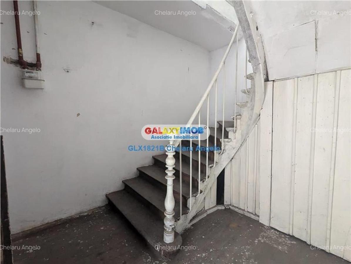 Unirii-11Iunie,2 apart  5 camere,supr 150 mp,tot etaj 1 - 4