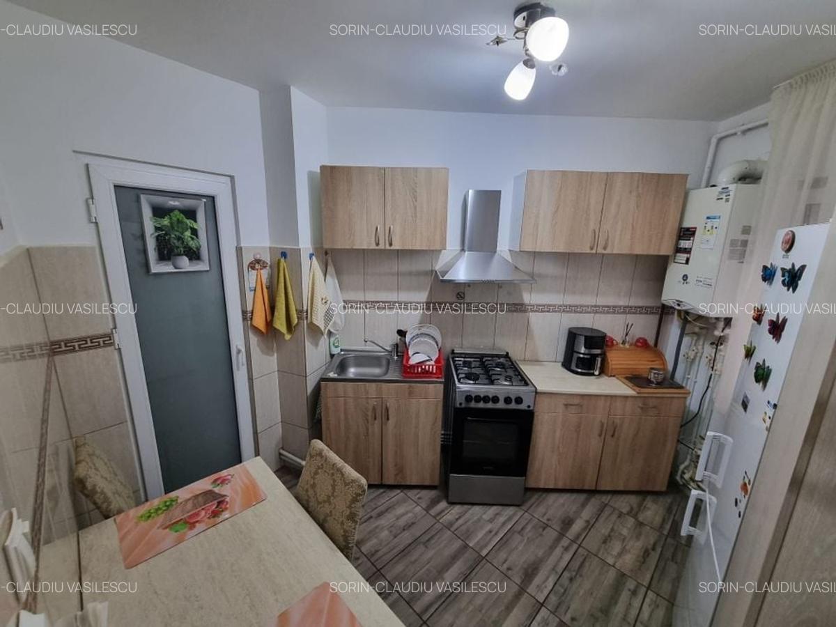Tomis 3-apartament 2 camere decomandat cu gaze - 3