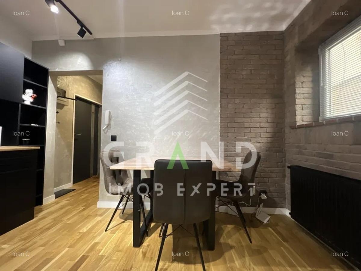 Apartament cu 2 camere semidecomandat, mobilat în Central - 2