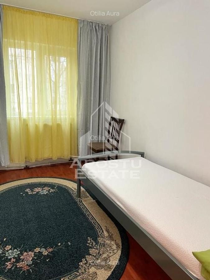 Apartament cu 4 camere,decomandat in zona Lipovei - 5