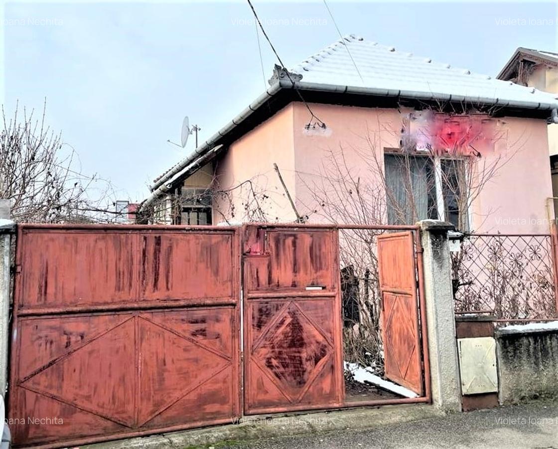 Casă individuală de vânzare, strada Papiu Ilarian - 4