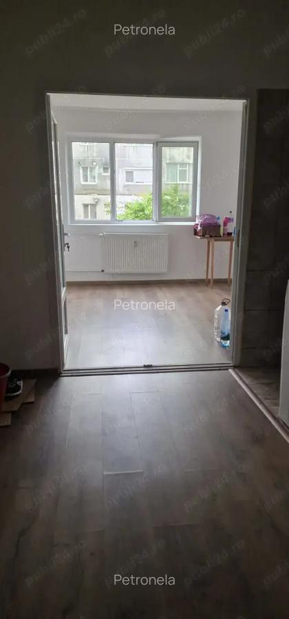 Garsoniera Zona Milcov Subex etaj 2-renovata - 6
