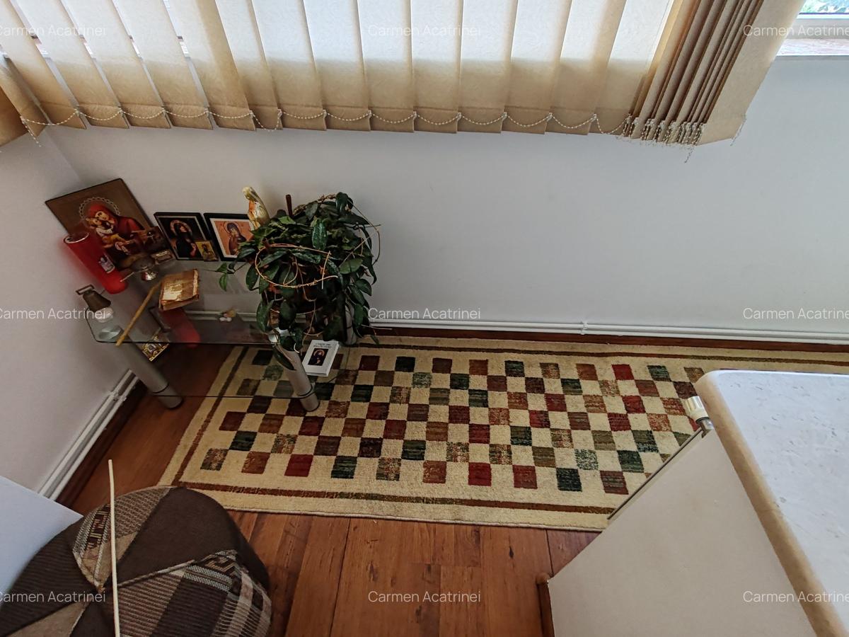 Apartament cu 3 camere decomandat în Răcădău - 2