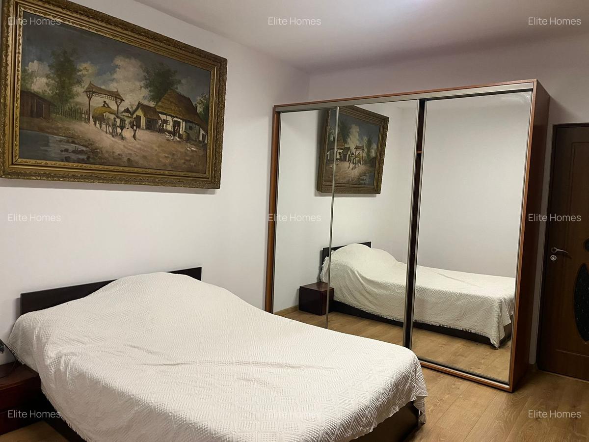 Casă cu 5 camere în 1 Mai - 7