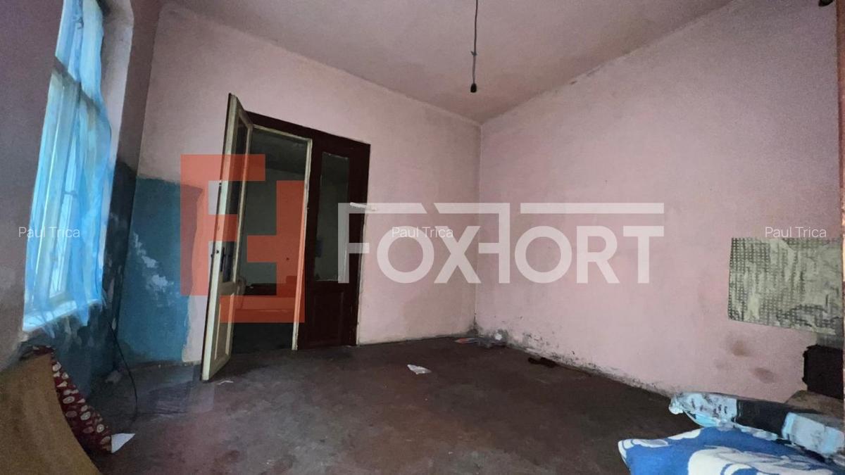 Casă cu 11 camere în Traian - 12
