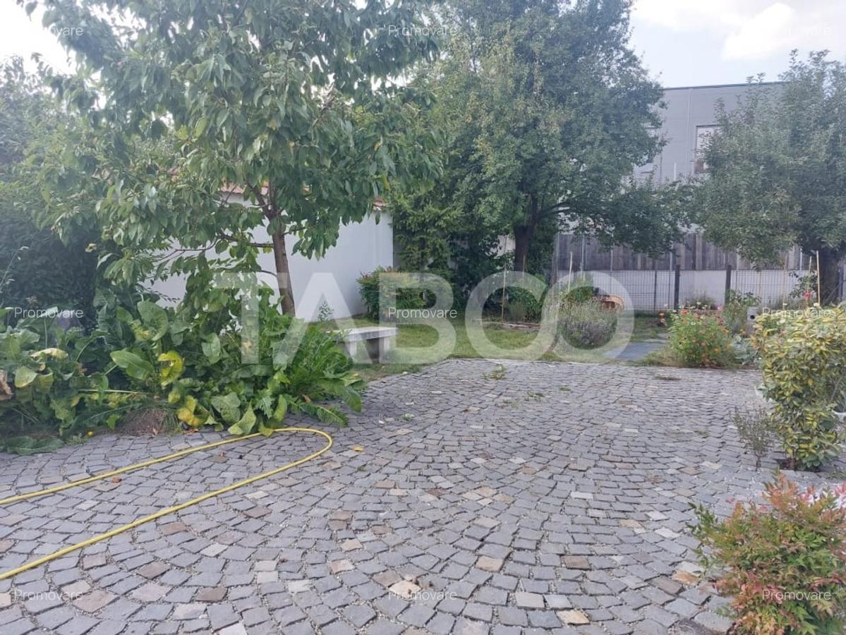 Casa de vanzare care poate fi caminul tau dar si afacerea ta Cisnadie - 34