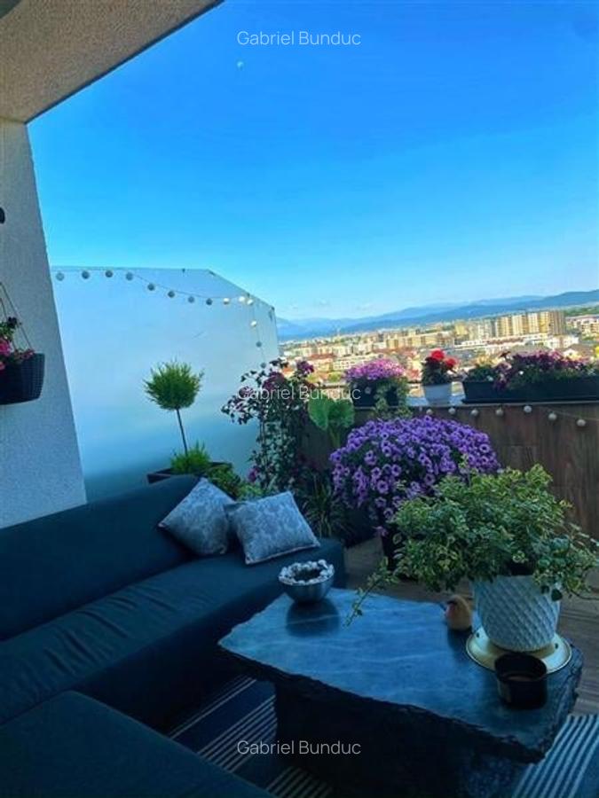 Apartament cu 3 camere decomandat, mobilat în Tractorul - 6