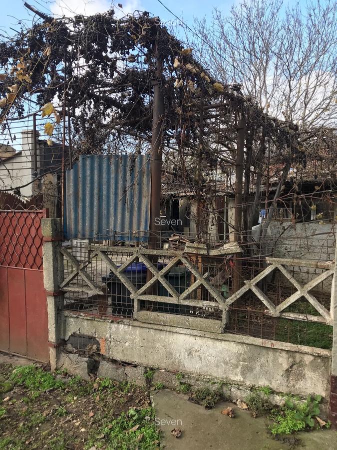 Casa 2 camere - zona Gara/Far - 70.000 euro (Cod E11) - 5