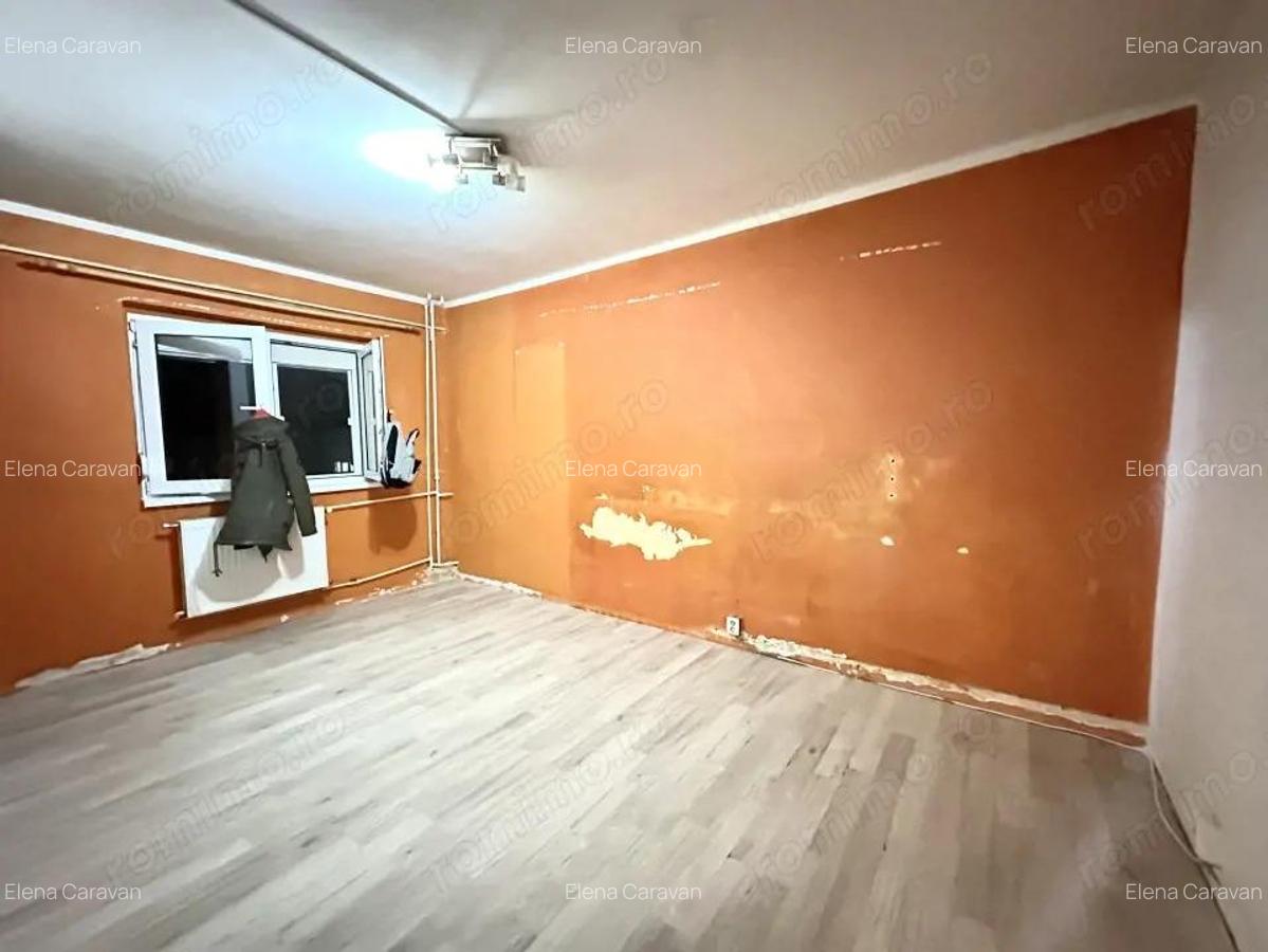 Garsoniera de renovat, 20 mp utili, etajul 4/5 - zona Telegrafului - 2