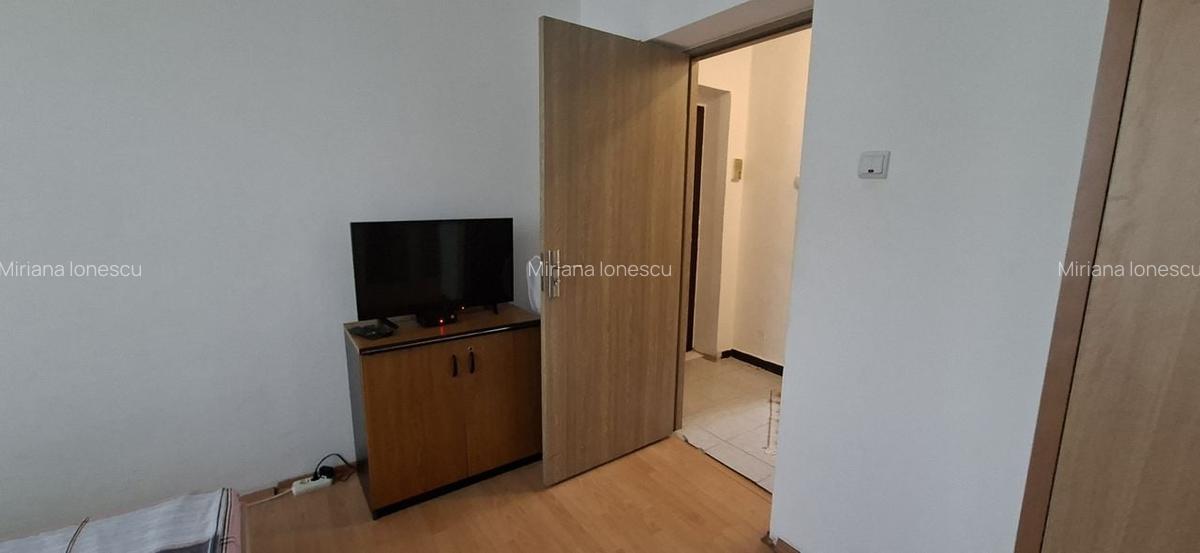 Apartament cu 2 camere - P-ta 700/Business Center - 18