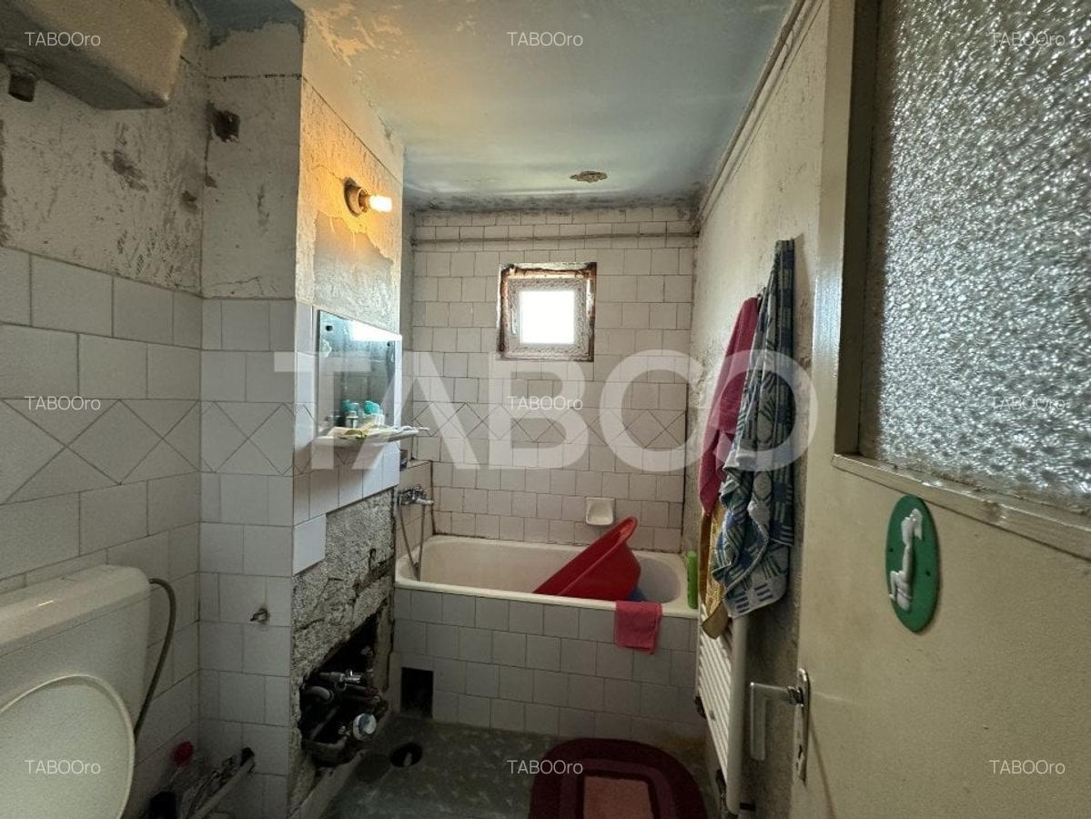 Apartament cu 3 camere semidecomandat în Periferie - 5