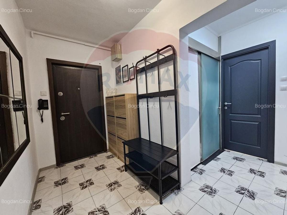 Apartament de inchiriat, 2 camere, 2 bai, zona 13 Septembrie - 14