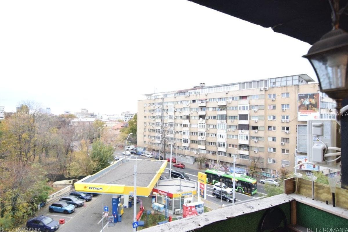 Apartament 2 camere 44mp, zona ultra centrala - renovat recent - 18