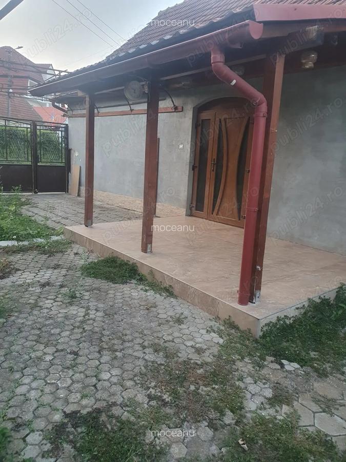 Vand casa Re?i?a - 3 Vand casa Re?i?a - 3