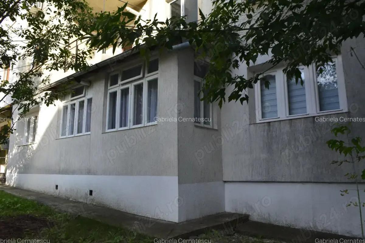 Apartament de vanzare cu 3 camere - 2