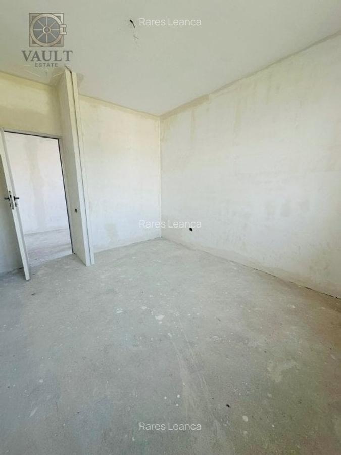 Apartament cu 4 camere decomandat în Pipera - 3