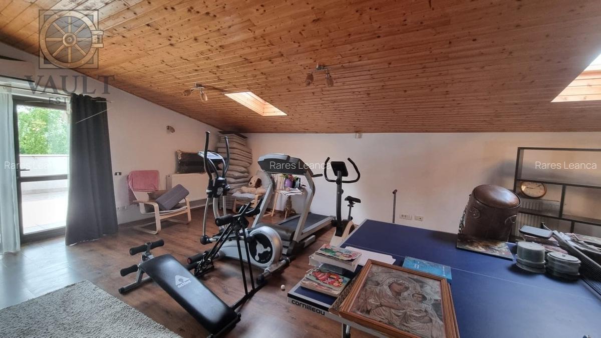 VILA INDIVIDUALA-APARATORII PATRIEI-5 minute METROU - 17