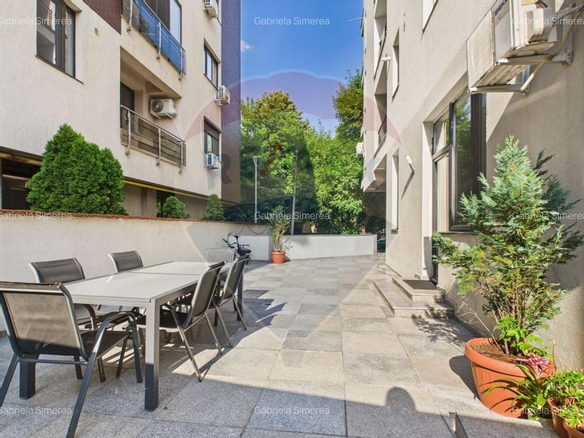Apartament deosebit cu 3 camere | Curte 63 mp | Damaroaia - 13