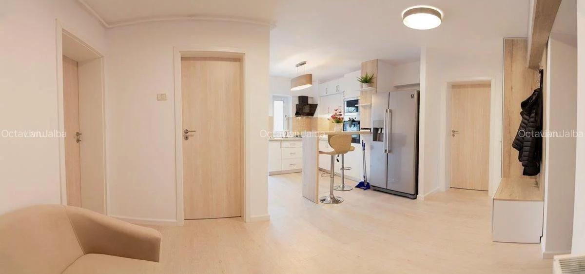 Apartament de 2 camere, decomandat, la 2 minute de metrou, SITRACO - UNIRII - 9
