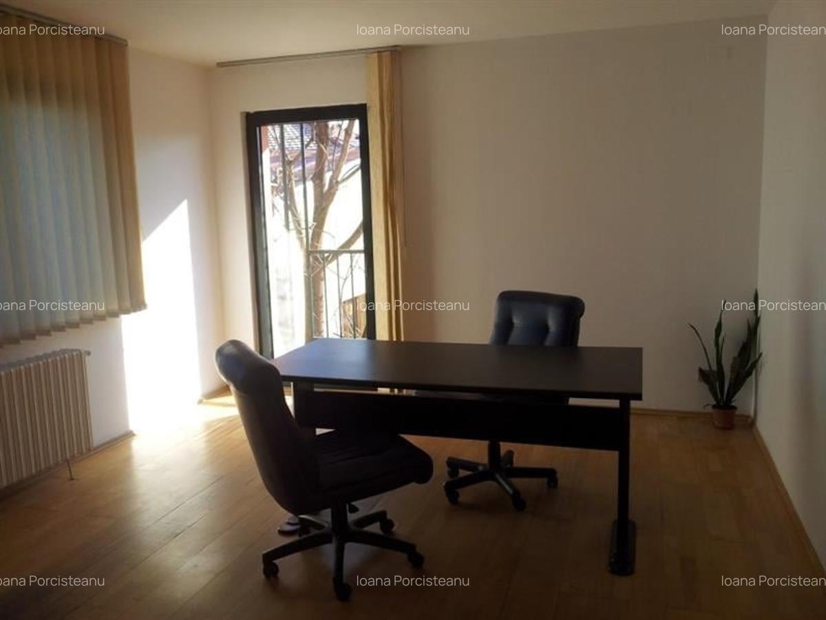 Apartament cu 4 camere semidecomandat în 1 Mai - 3