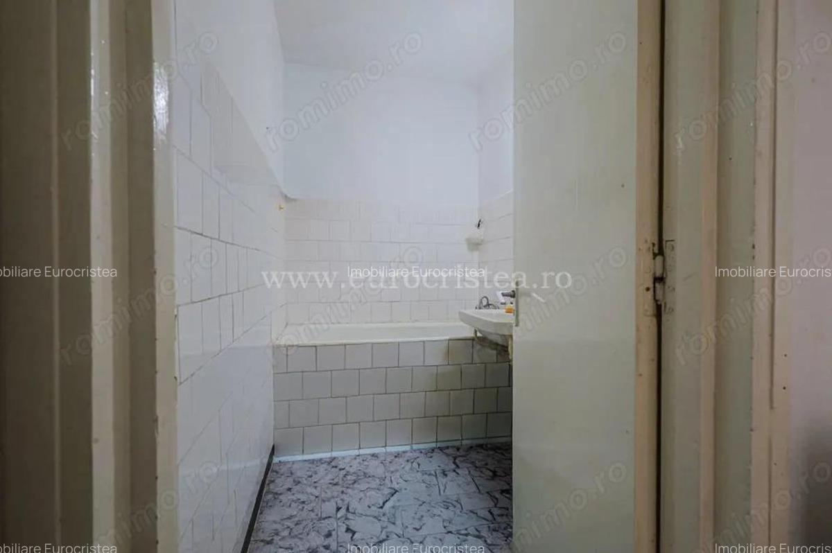 Apartament 2 camere de vanzare in centrul Mangaliei la doar ca?iva pa?i de mare ?i Portul Turistic - 4