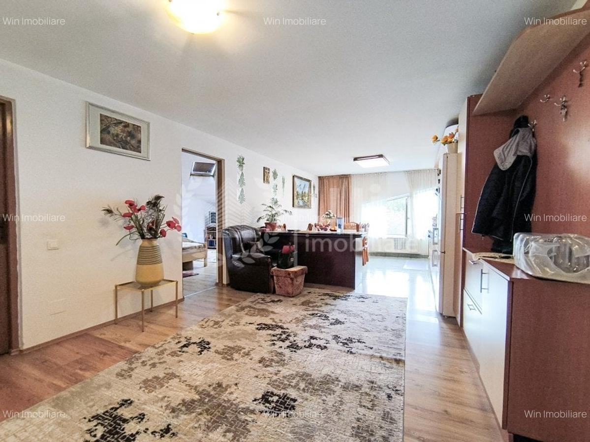 Apartament cu 3 camere semidecomandat, mobilat în Plopilor - 1