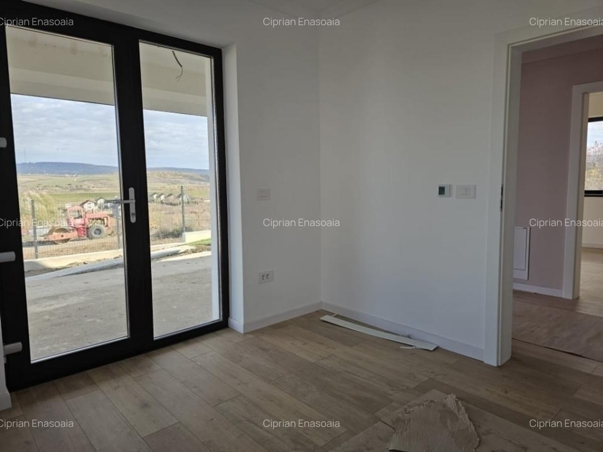 🏡 Casă de vânzare Ciurea – priveliște superbă, construcție solidă - 7