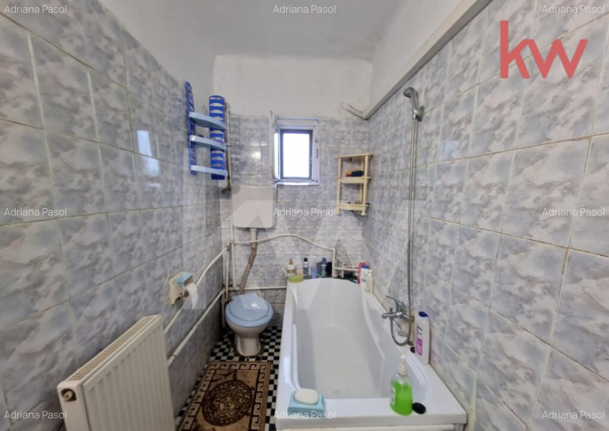 De vanzare casa pe teren de 1.390 m2 Craiova, Str. Bu - 10