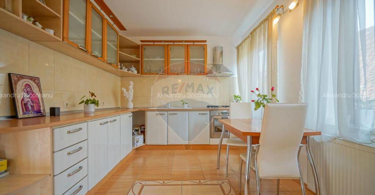 PIATA UNIRII 12BIS BRASOV | CLADIRE CU SPATIU COMERCIAL S... - 6