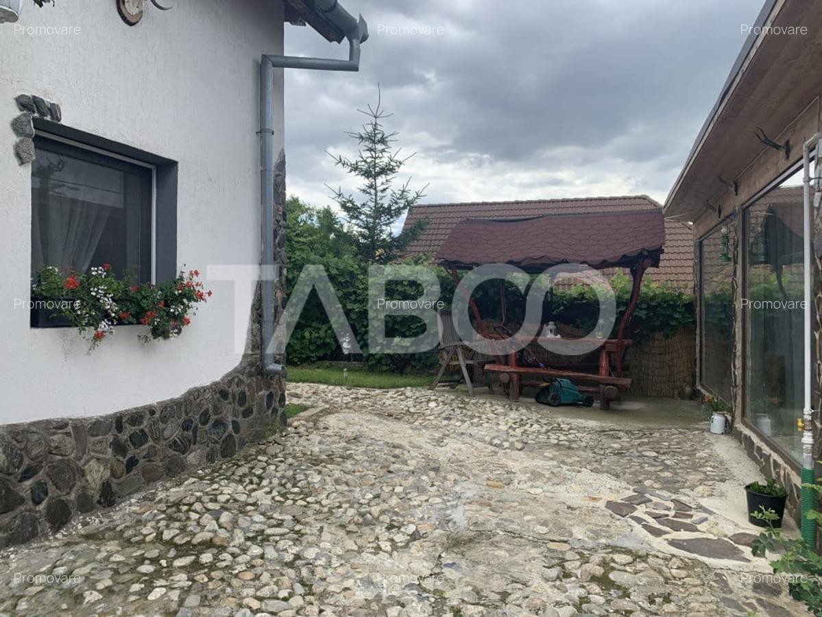 Comision 0% Pensiune 7 camere 3 stele in regim hotelier Sura Mare - 18