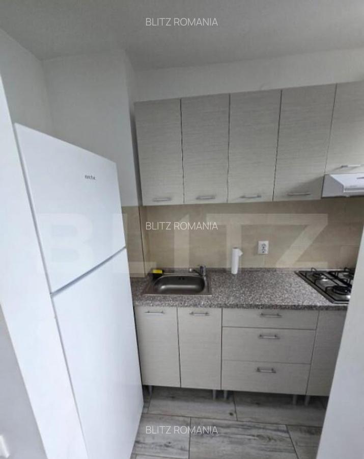 Aparatament cu 2 camere, semidecomandat, etaj 2, zona Micro - 4