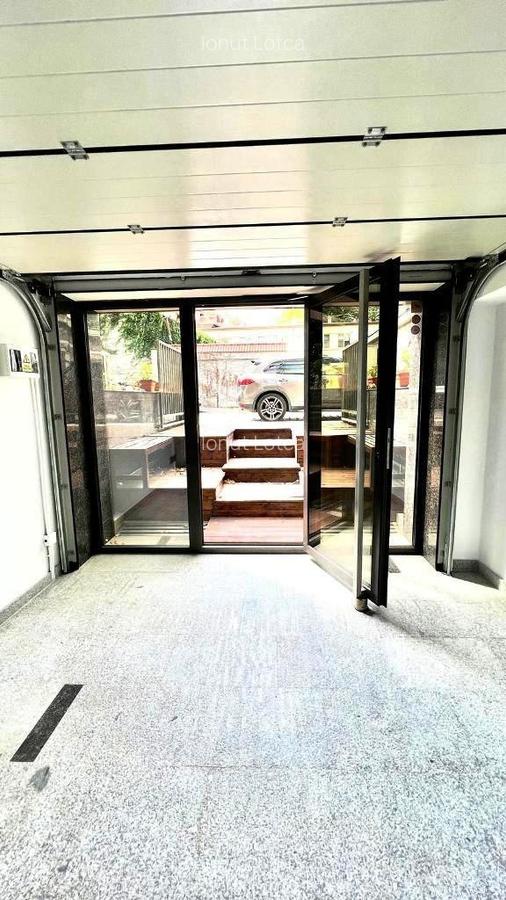 Aviatorilor - Kiseleff / Spatiu  Open Space / Parter coborât (Demisol) / Stradal - 9