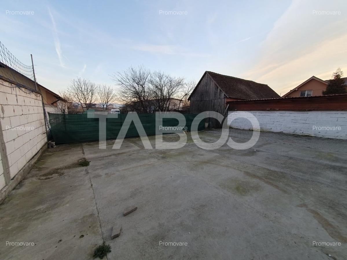 Casa individuala cu 7 camere 2 fronturi 1000 mp teren in Sura Mare - 7