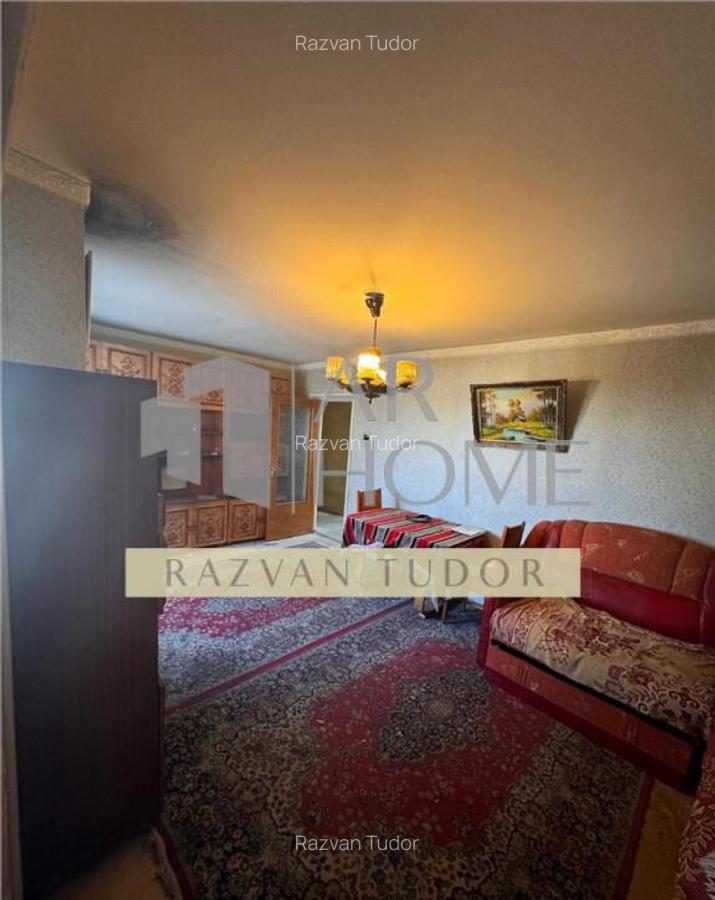 Apartament 4 camere , P-ta Mihai Viteazul , boxa proprie , z - 3 Apartament 4 camere , P-ta Mihai Viteazul , boxa proprie , z - 3