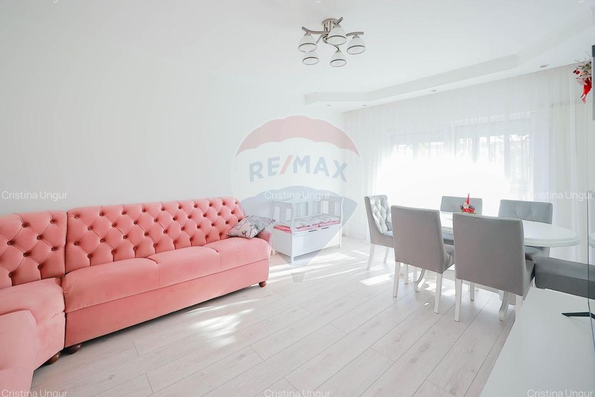 Apartament cu 3 camere + garsoniera de vanzare in zona Decebal - 4
