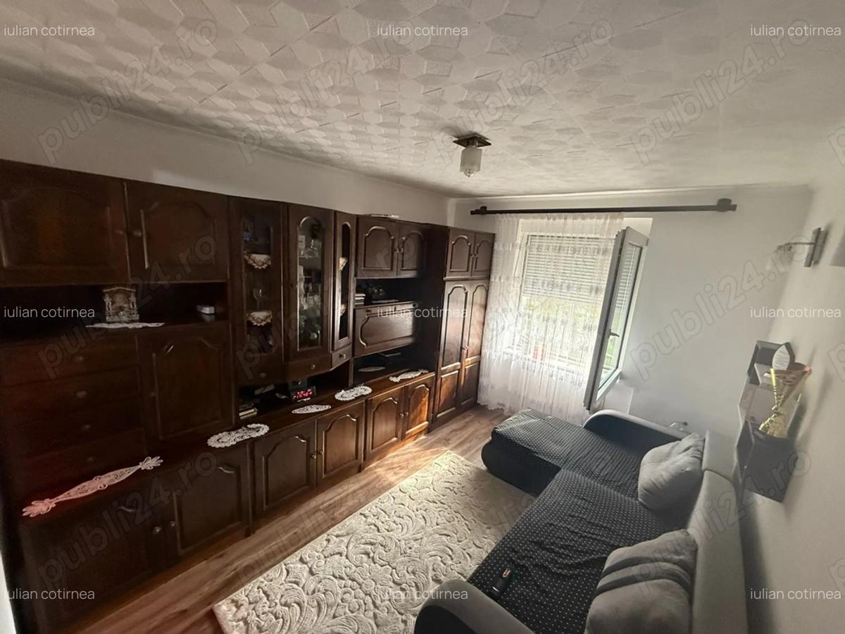 Apartament de vanzare - 13
