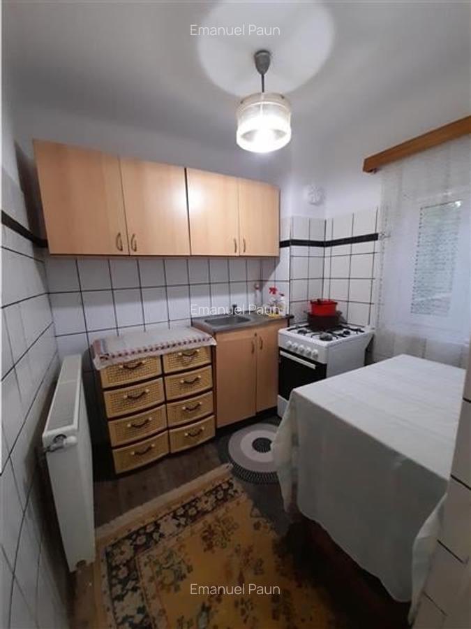 Casă cu 4 camere în Central - 3