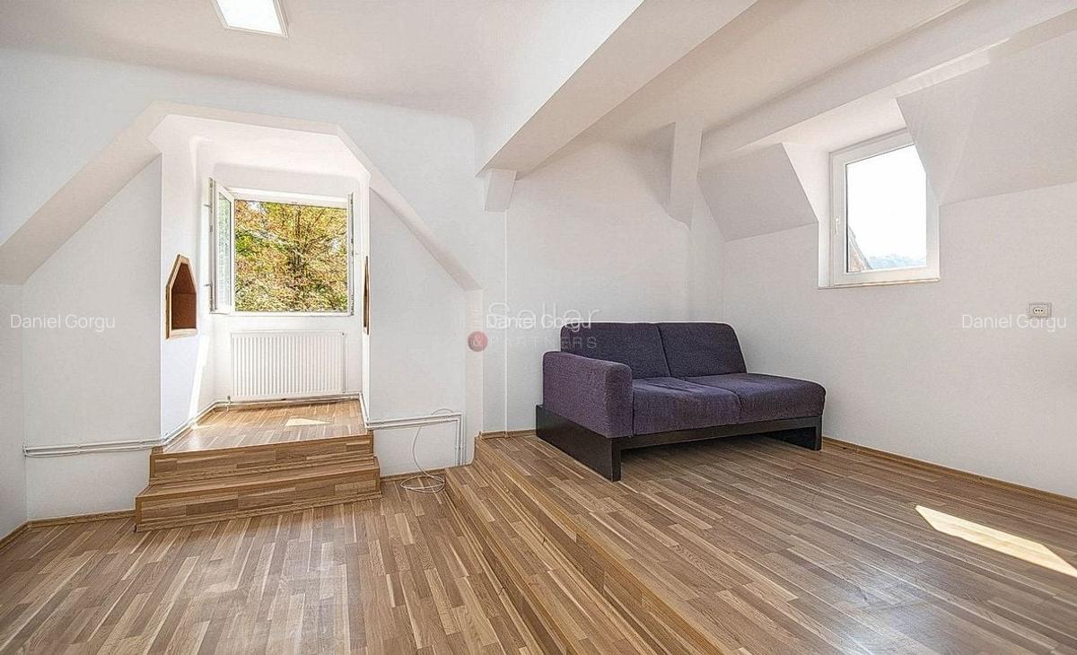 Apartament cu 3 camere decomandat în Central - 7