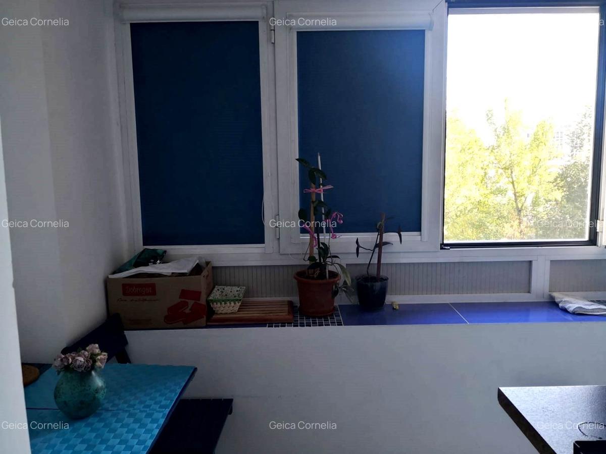 Garsoniera spatioasa, Stirbei Voda, Berzei, stradal, etaj 2/8, pentru locuit - 1