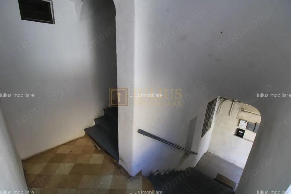 Piata Unirii/VASILE ALECSANDRI; ap 2 camere/et1 + incapere/parter + pivnita. - 11