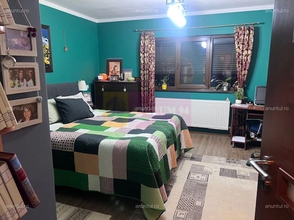 Casa cu productie proprie de energie Bragadiru- strada Toamnei - 8