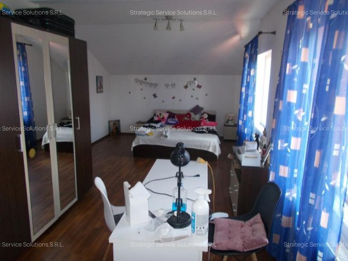 Vila, P+M, Giroc, vatra satului, 5 camere, teren 274mp - 9